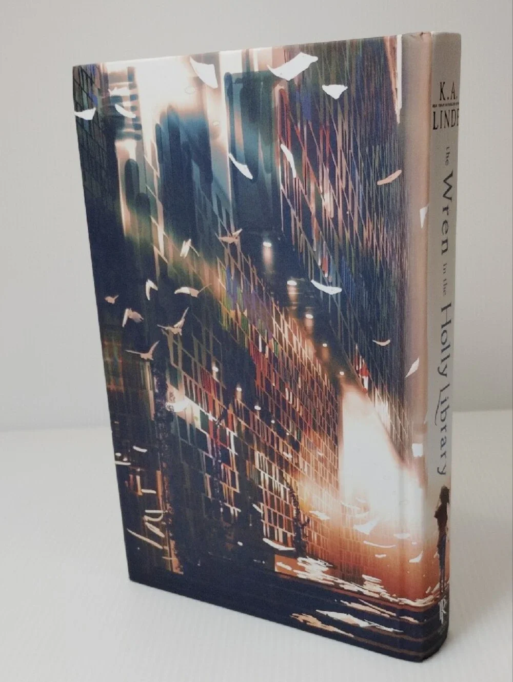 The Wren in the Holly Library - K.A. Linde (Sprayed Edges) *First Edition*